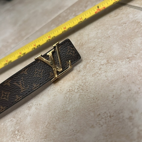 Louis Vuitton Women’s Leather Belt | Monogram Initials - Picture 9 of 15